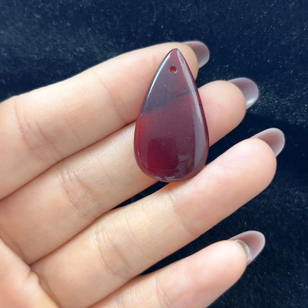 未镶嵌琥珀珠宝奇石