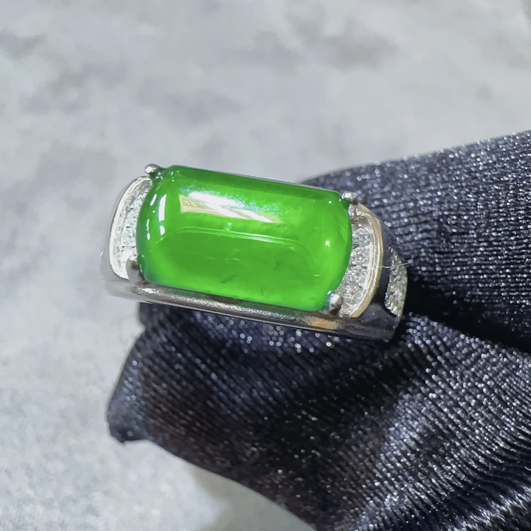 【直播间专属-无事牌戒指】天然A货翡翠阳绿马鞍戒指轻奢时尚气质