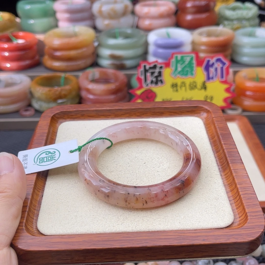 石英质玉未镶嵌手镯