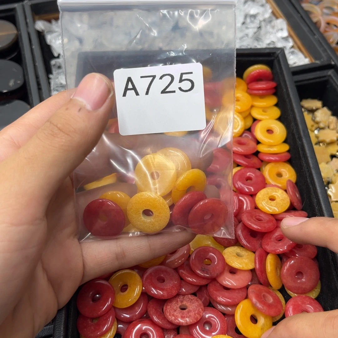 胡***子玛瑙/玉髓合金颈饰