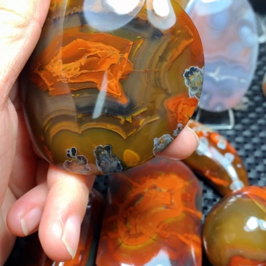 津***道玛瑙/玉髓未镶嵌颈饰