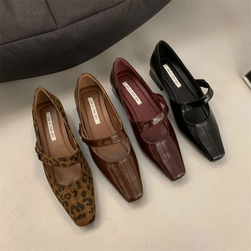 2025年四季款小方头平跟玛丽珍鞋豹纹色平底单鞋细带浅口单鞋女