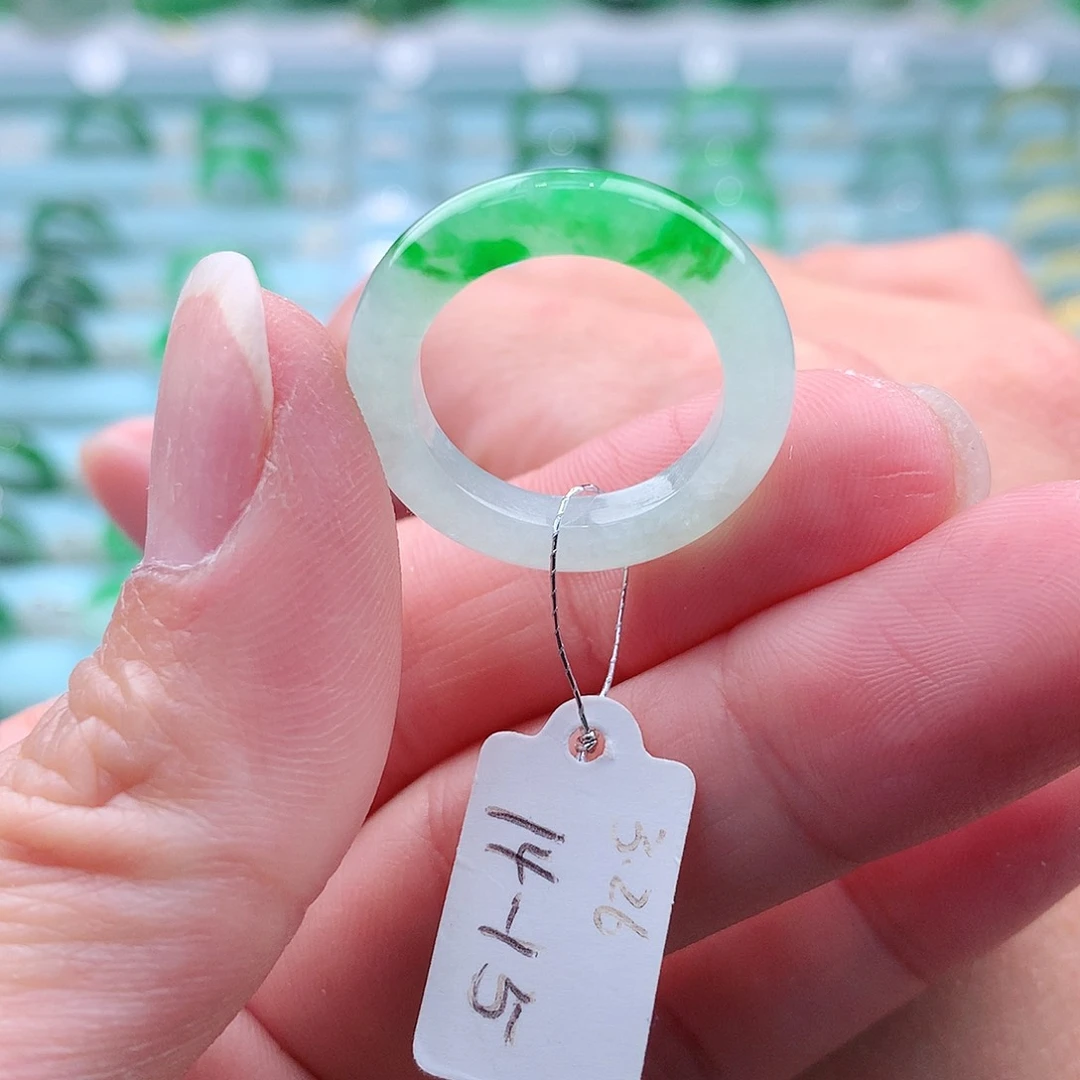 翡翠戒指未镶嵌A货缅甸翡翠