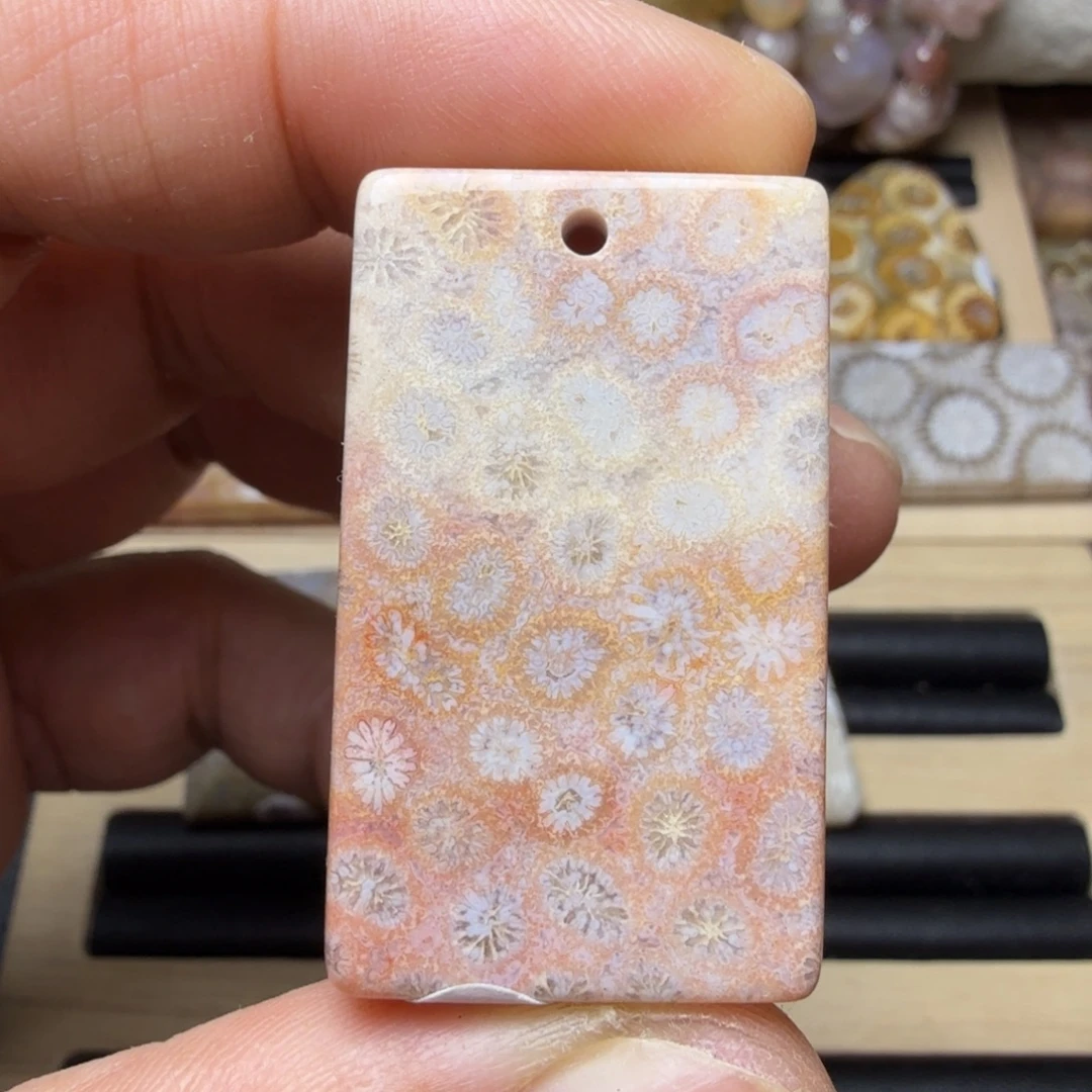 硅化玉未镶嵌天然色有机玉石保真色