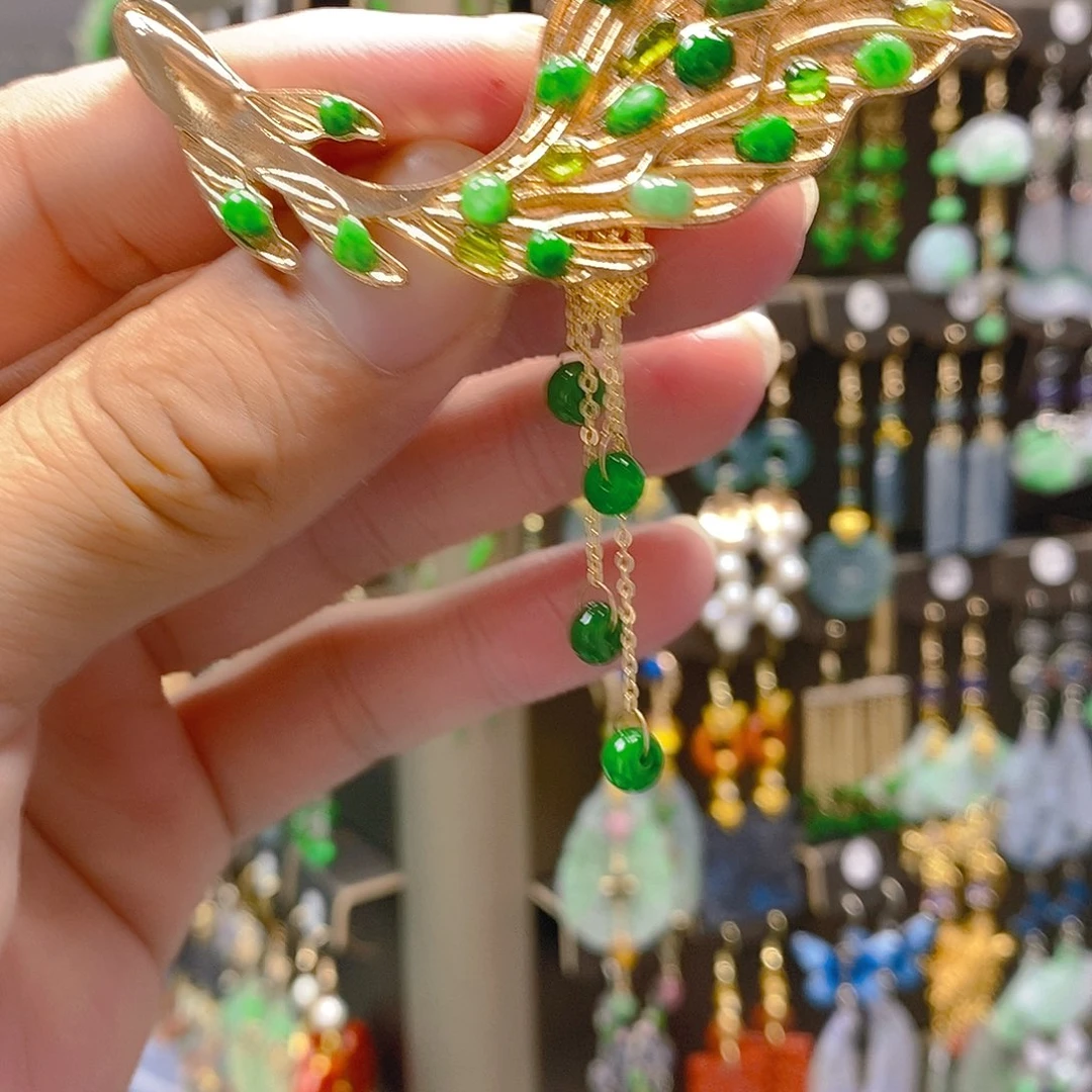 未镶嵌翡翠耳饰翡翠