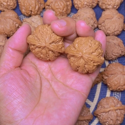 【闪购商品】文玩核桃吊坠睡**没粗筋41