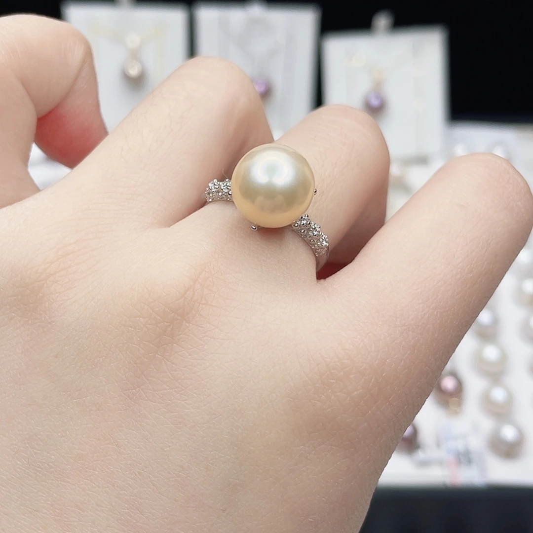 淡水珍珠吊坠(赠链)合金