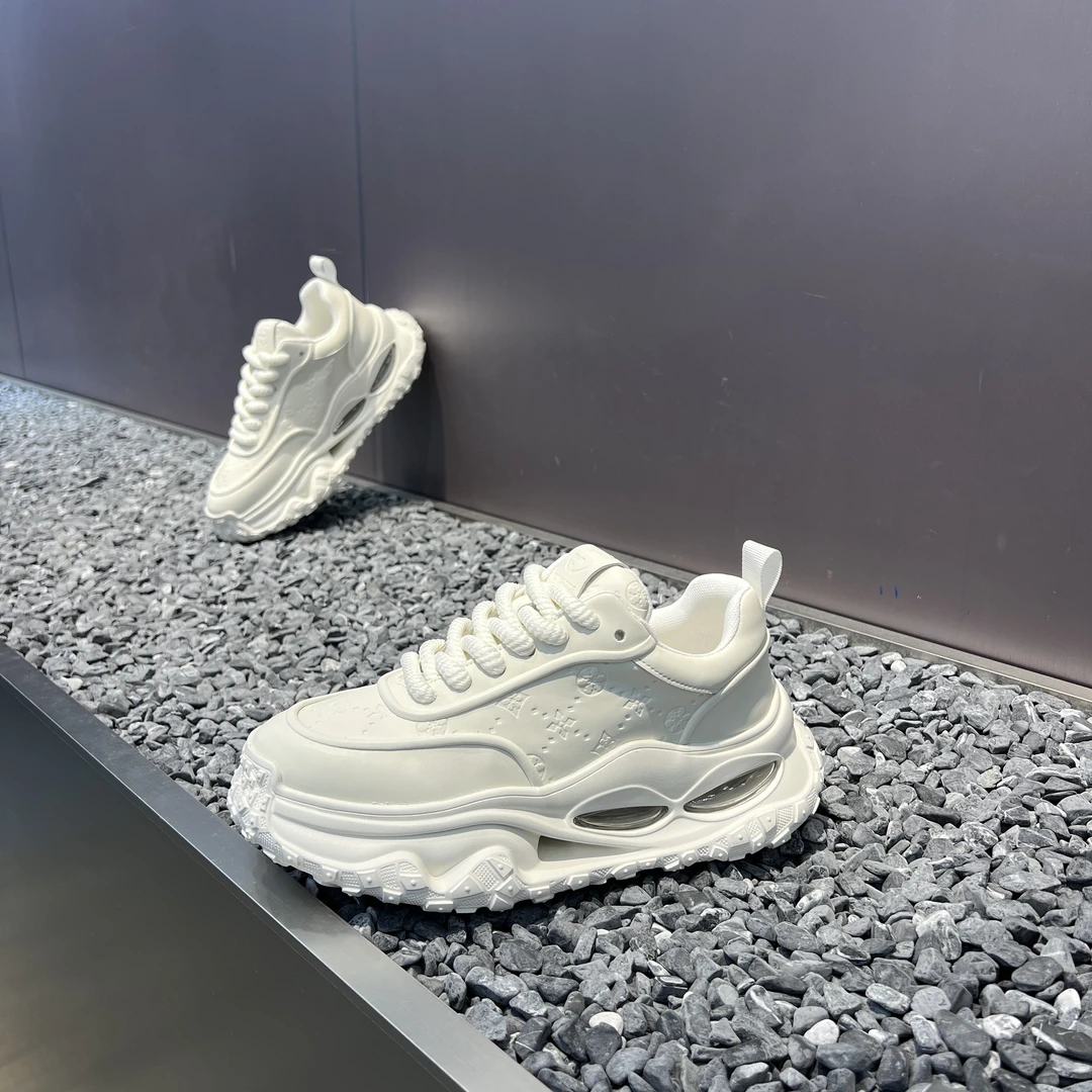 2025秋冬新款增高时尚休闲透气厚底软底气垫超轻舒适老爹鞋