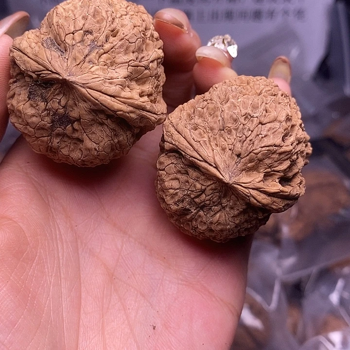 核桃云南野生铁核桃67号43mm