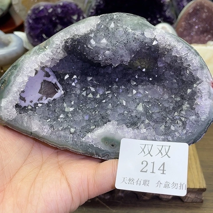 未镶嵌水晶大型摆件（非配饰）