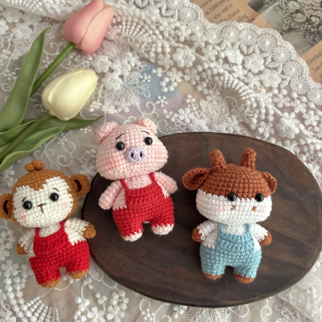 榆予暖手工钩织生肖属相玩偶挂件手工diy成品可做包挂钥匙挂车摆