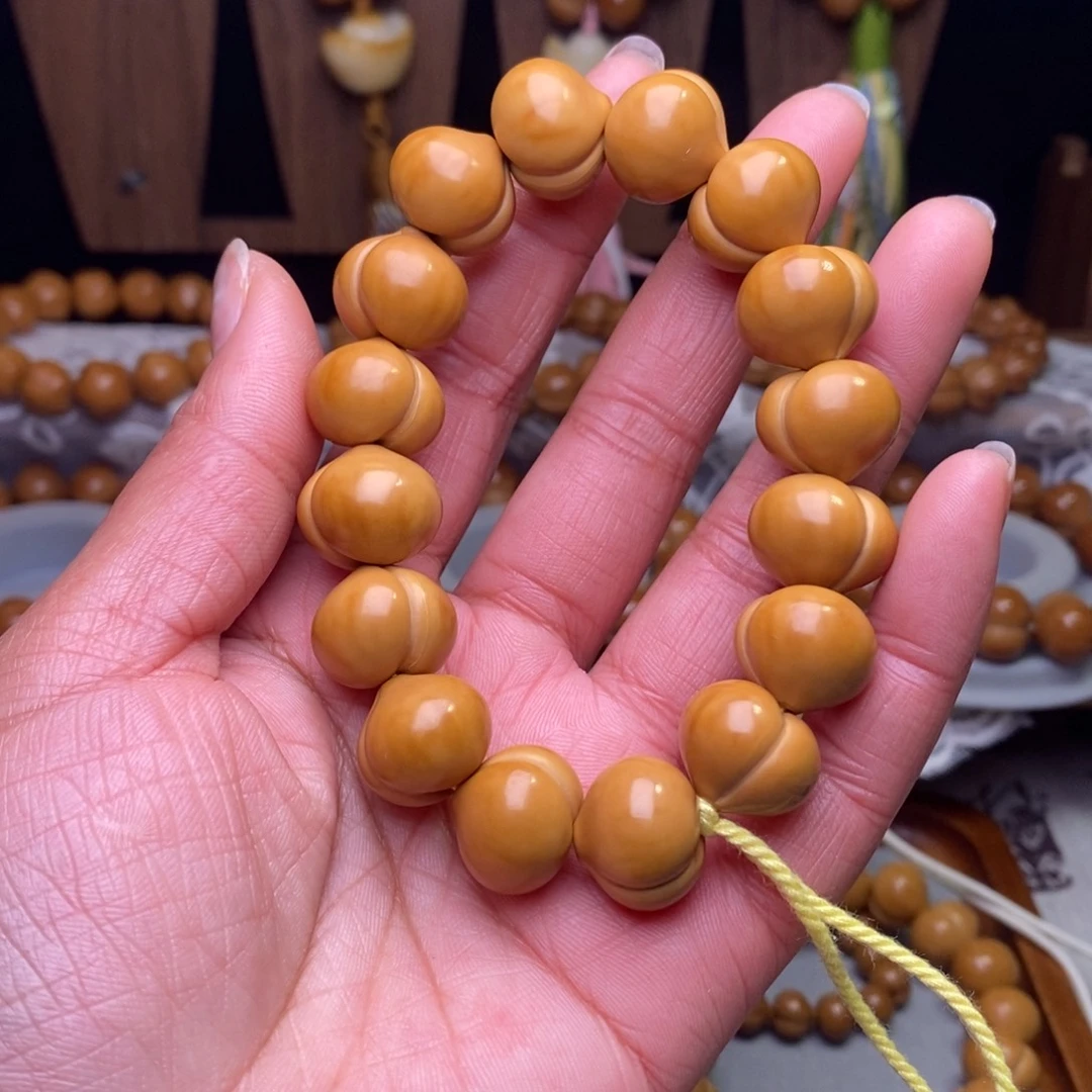 海***啡猴头核桃吊坠微瑕屁桃不包售后