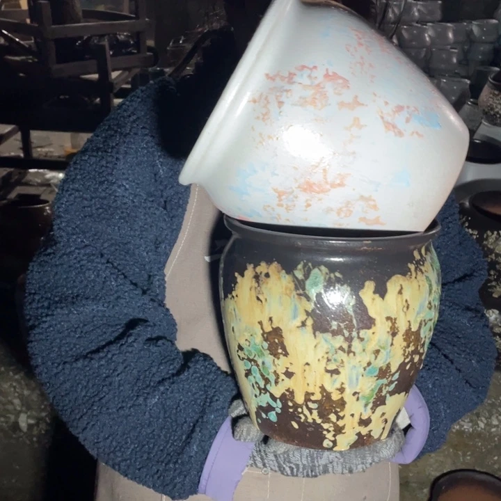 花盆紫砂口20高21瑕疵瑕疵