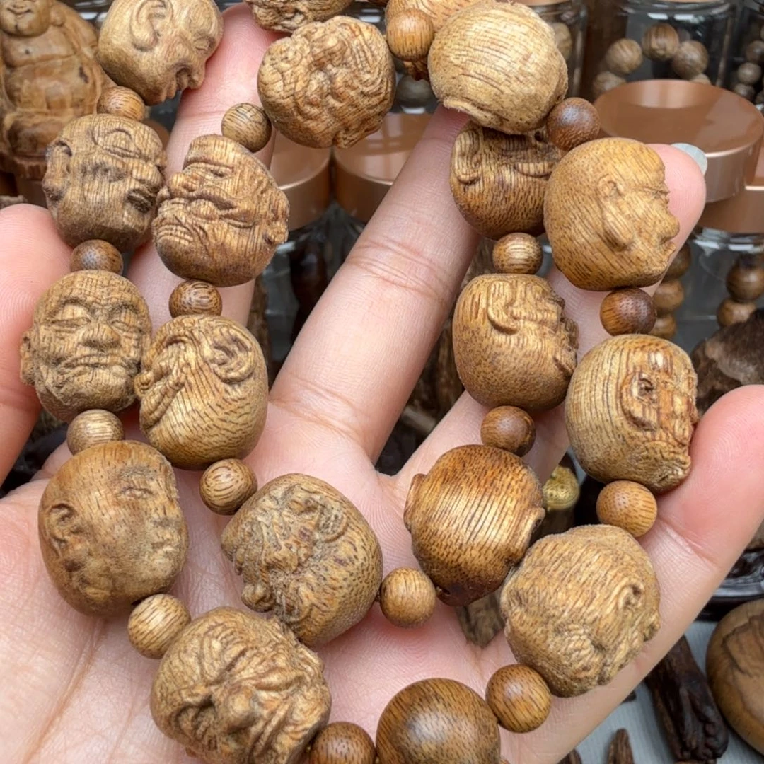 沉香沉香碎屑s 柬埔寨菩萨十八罗汉手持 27.6 克