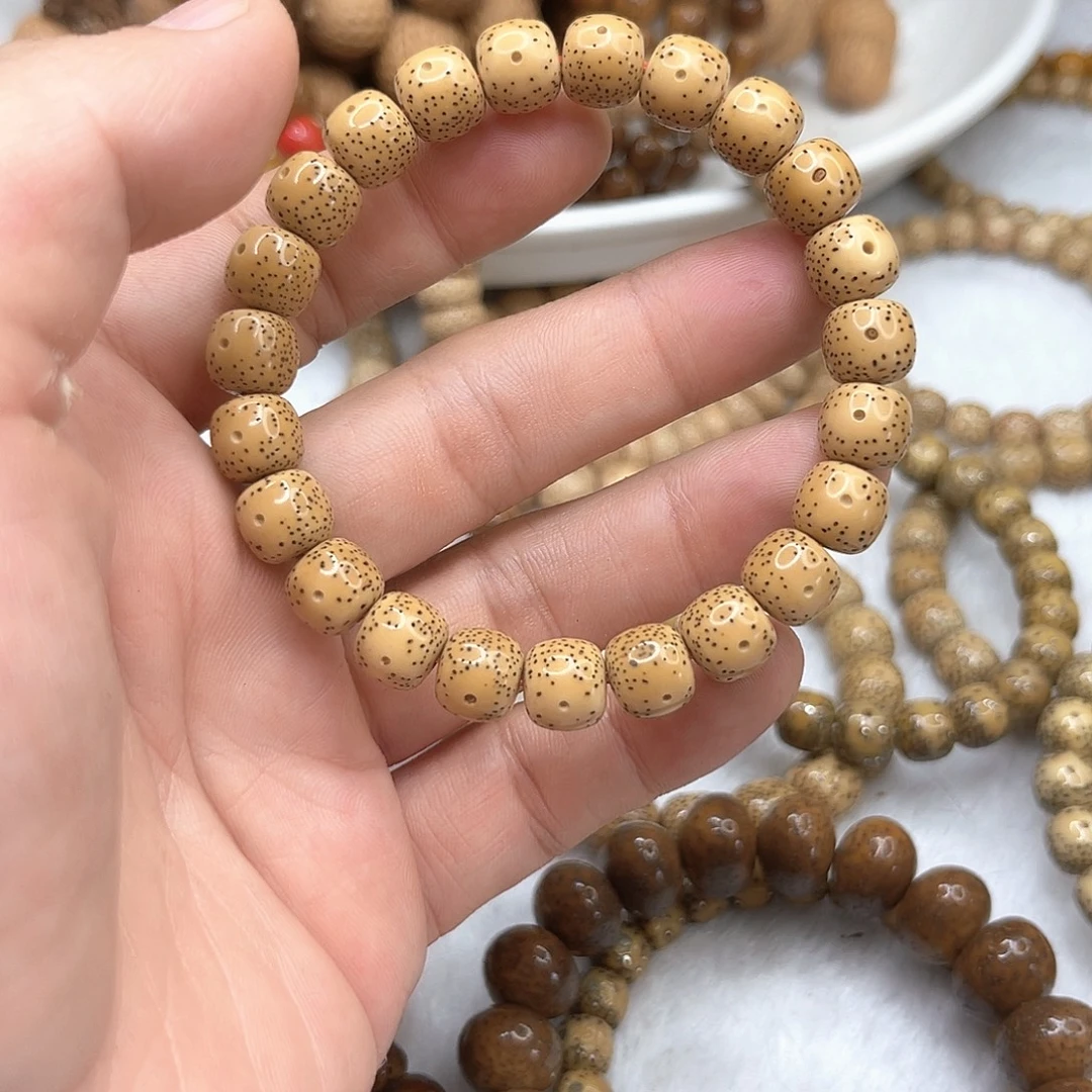 番****吊坠星月菩提鸡油黄