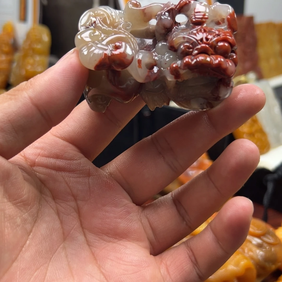 石英质玉（黄龙玉）未镶嵌多样性发货，发其一