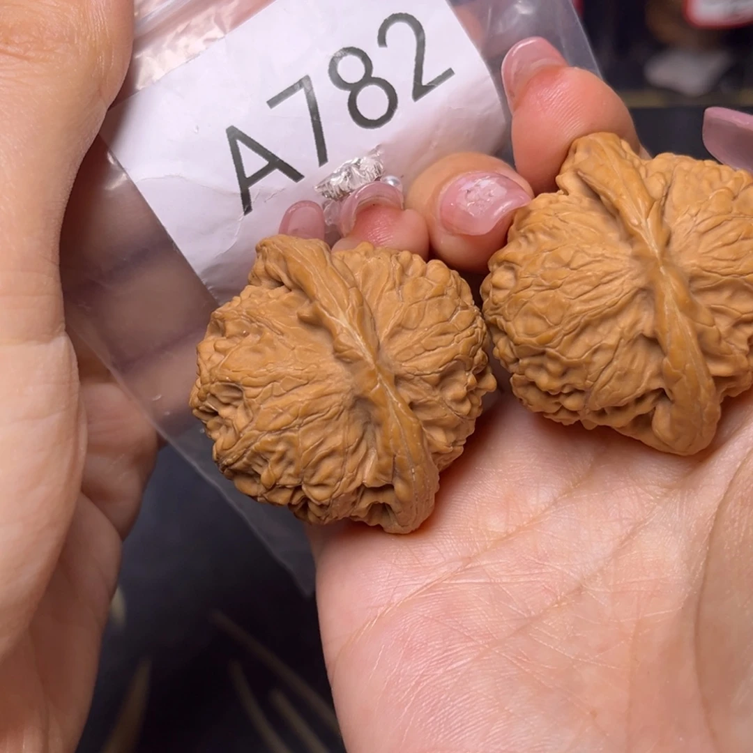 文玩核桃吊坠全品宫灯43