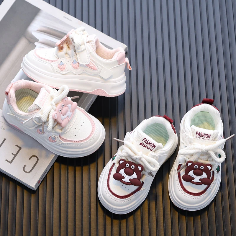 2025春季新款女童运动鞋1-2-3岁学步鞋卡通防滑幼儿园宝宝板鞋