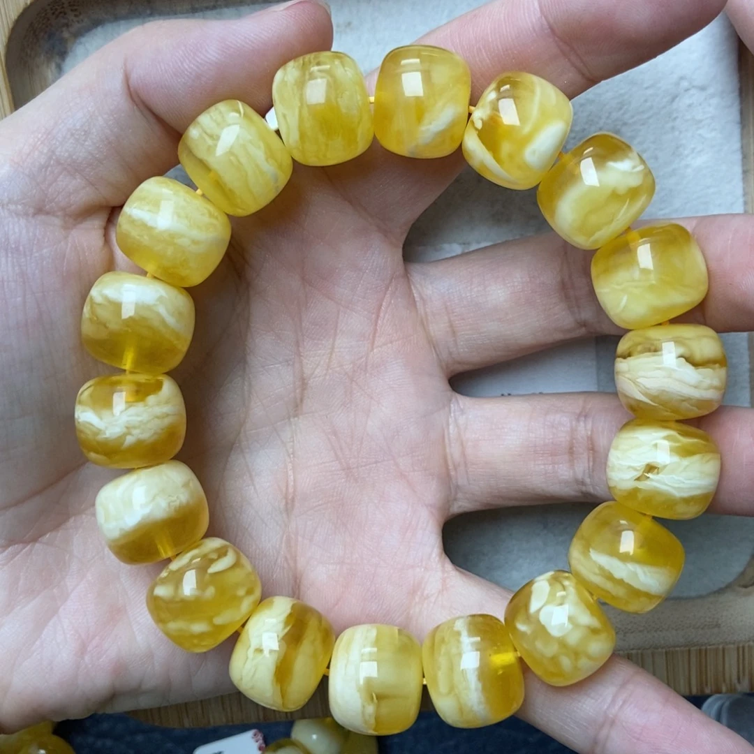 蜜蜡未镶嵌珠宝奇石55