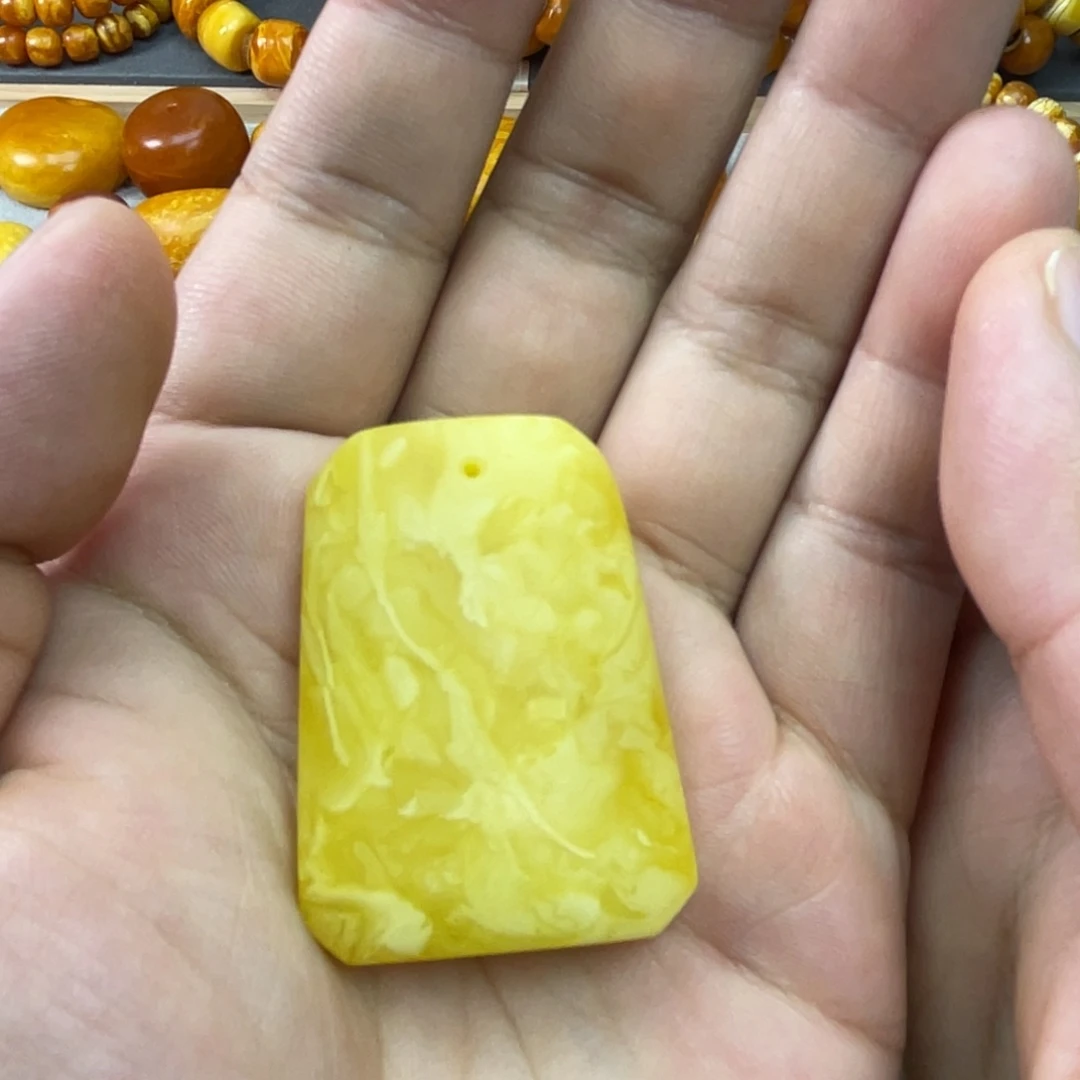 蜜蜡未镶嵌吊坠(不含链)