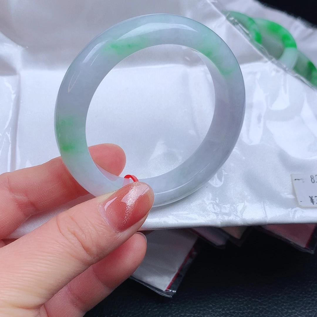 翡翠手镯未镶嵌若*8314c c v vv b b