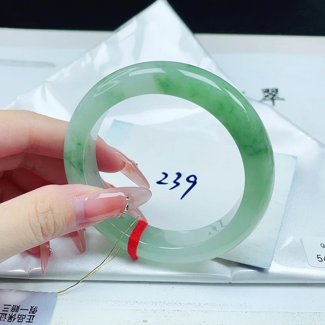 翡翠未镶嵌手镯56