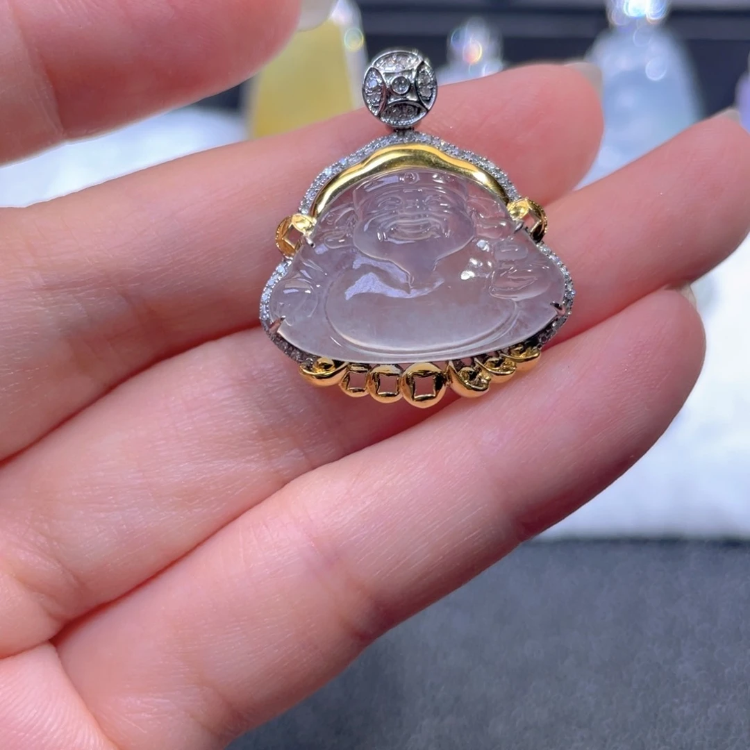 翡翠18K金镶嵌颈饰翡翠