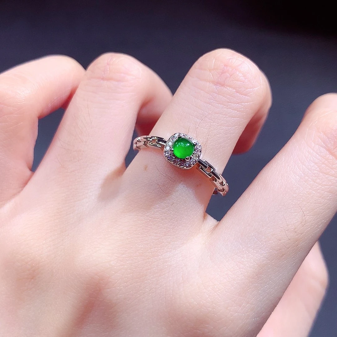 翡翠戒指未镶嵌翡翠