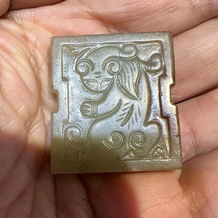 和田玉（糖玉）挂件未镶嵌骑**影