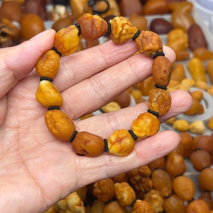 琥珀未镶嵌裸石天然蜜蜡手串