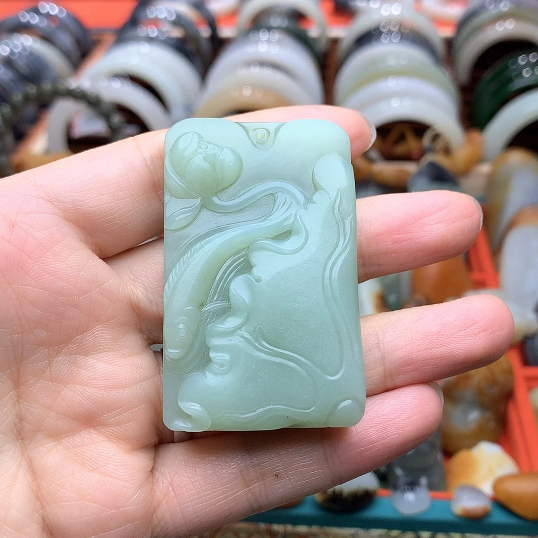 和田玉未镶嵌颈饰