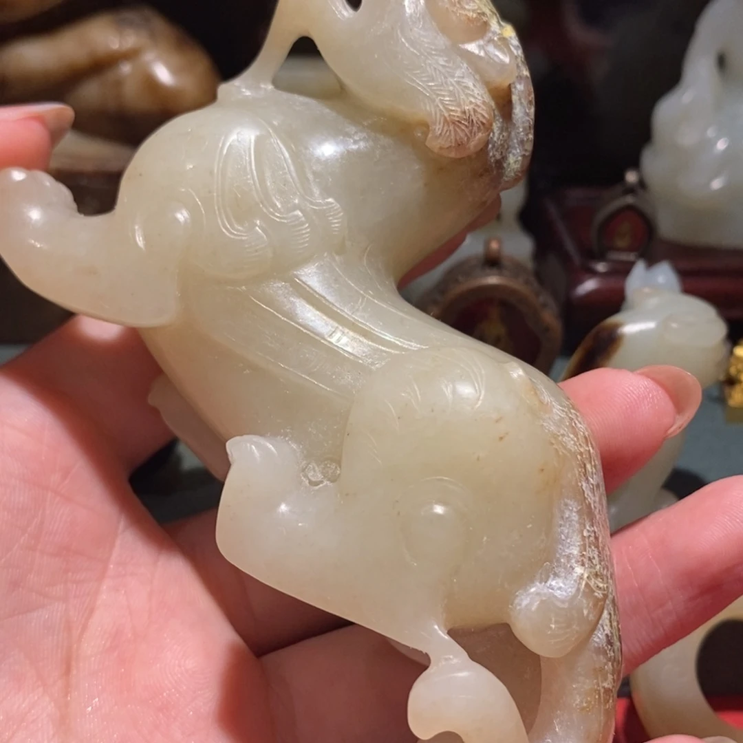 蒙***蒙和田玉未镶嵌珠宝奇石