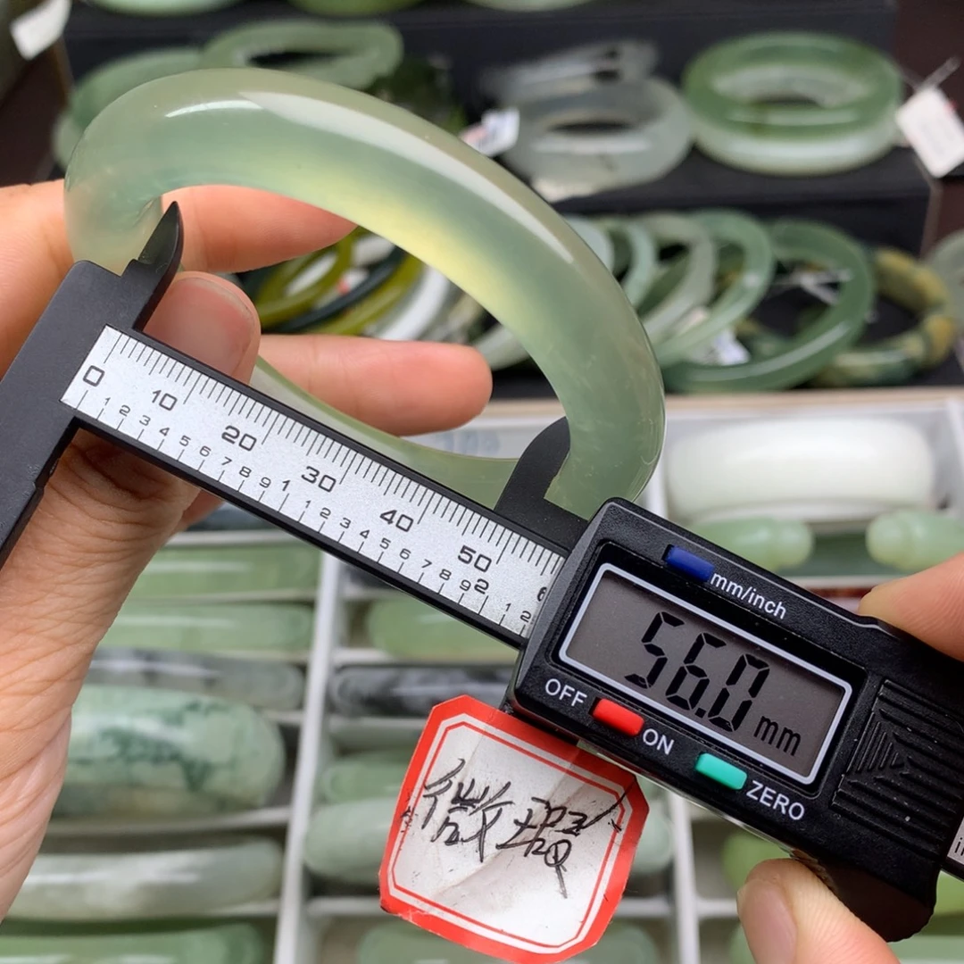 蛇纹石玉未镶嵌手镯703
