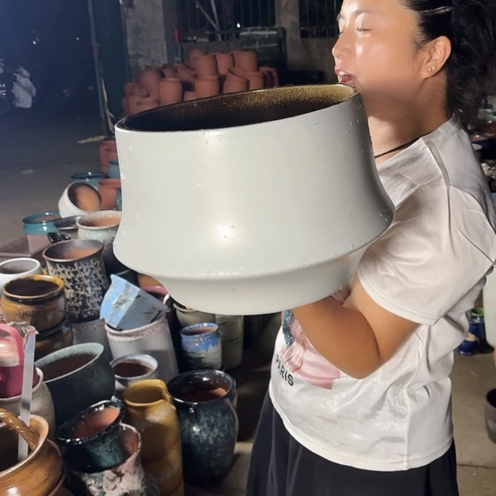 28/22瑕疵一个盆子