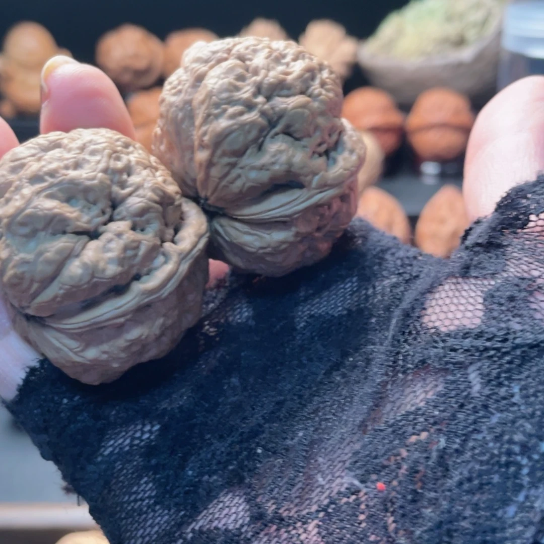 文玩核桃吊坠帝王…………