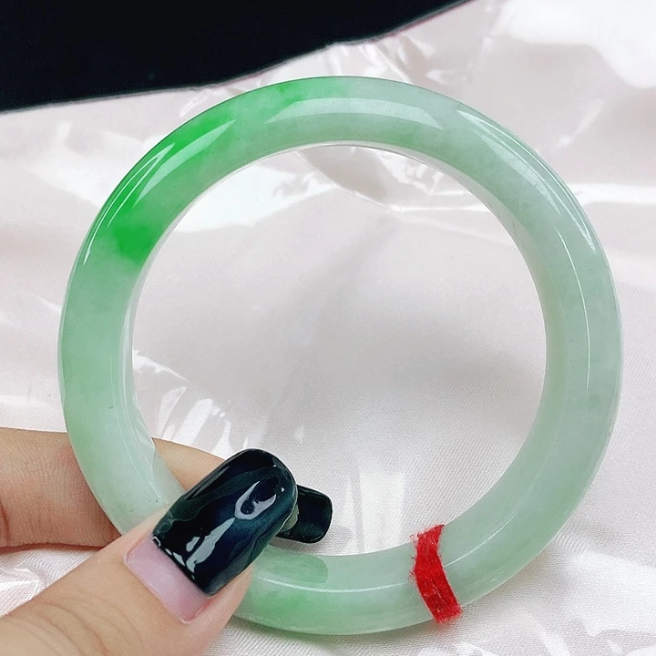 翡翠手镯未镶嵌圈55.5，7802