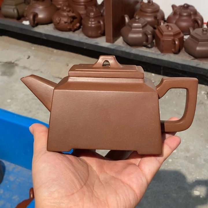 紫砂公道杯紫砂壶。紫砂壶。
