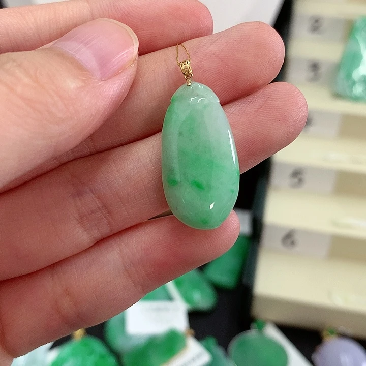 翡翠18K金镶嵌吊坠(不含链)