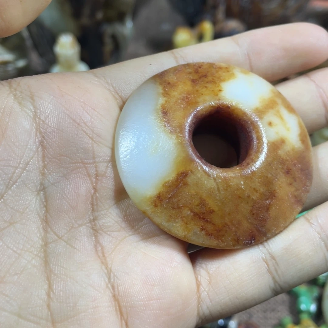 和田玉（糖玉）未镶嵌挂件