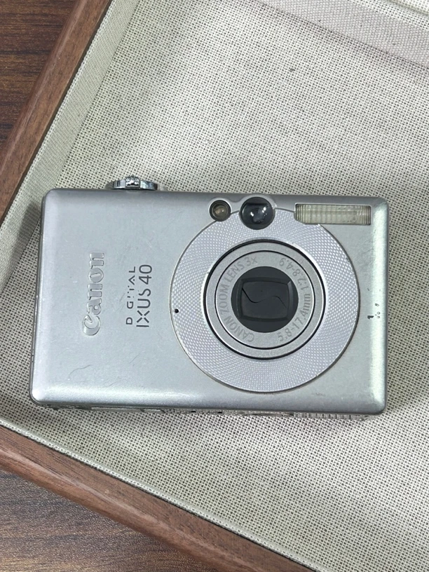 9新 Canon/佳能 ixus40 银色 复古ccd数码相机