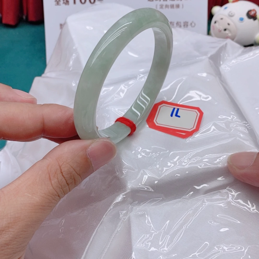 翡翠手镯未镶嵌7111111/60