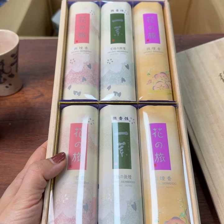 一个陶瓷物件哈哈哈哈