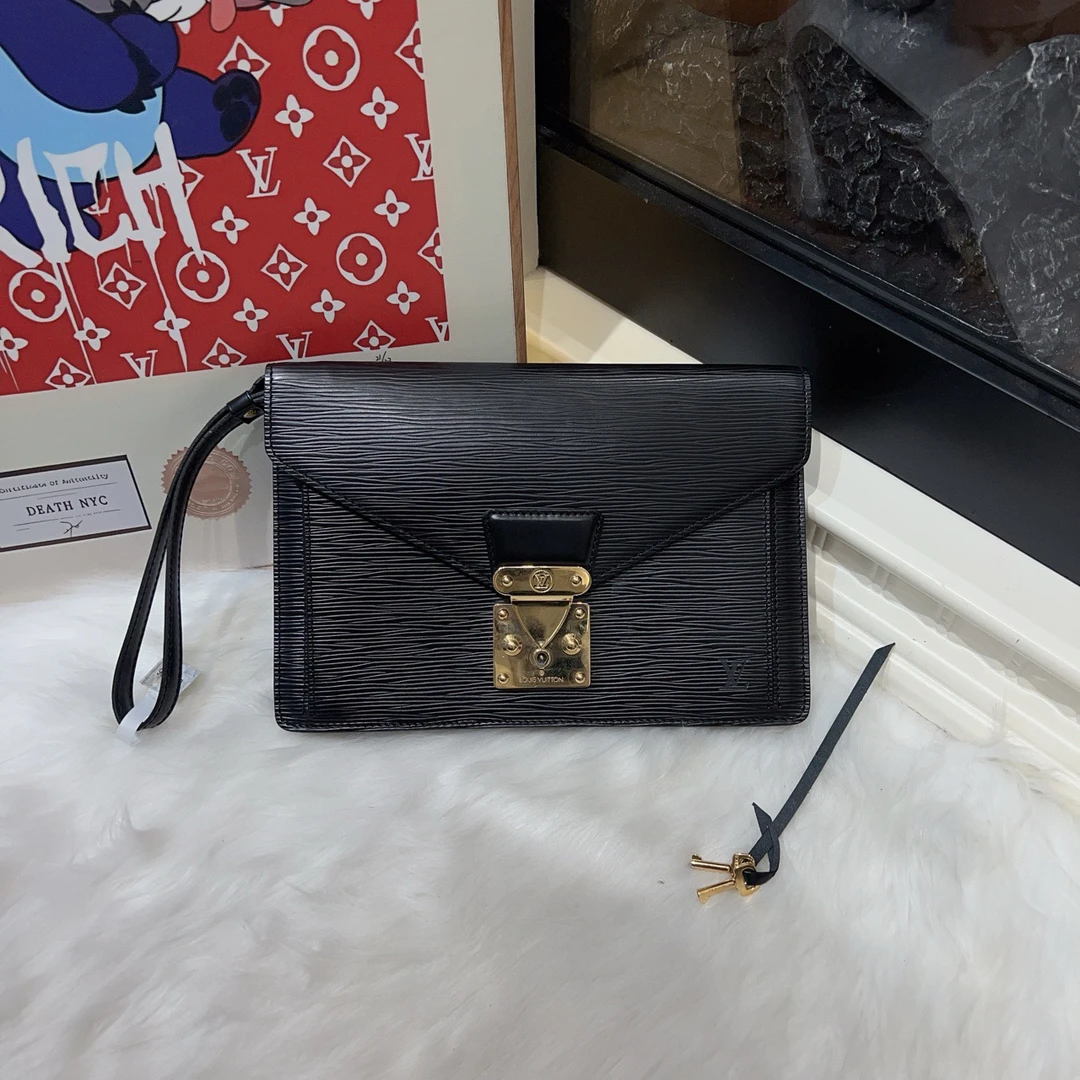 95新 LouisVuitton/路易威登 lv水波纹蒙梭手拿包a6279