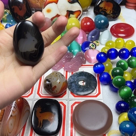 玛瑙/玉髓颈饰未镶嵌