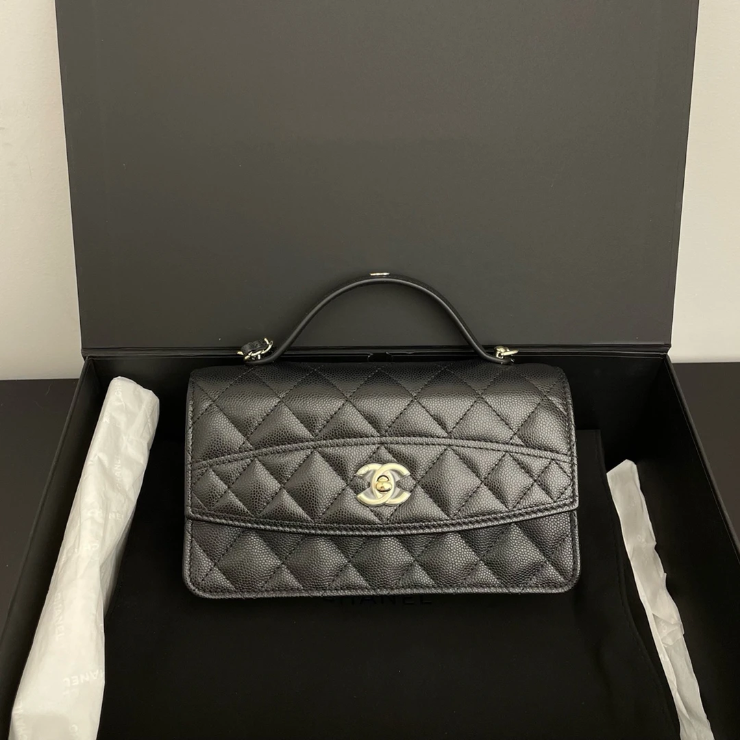 未使用 Chanel/香奈儿 26C腰线风琴手柄带logo woc 黑金荔枝牛皮