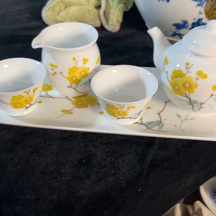 好***习手绘黄梅茶壶一套