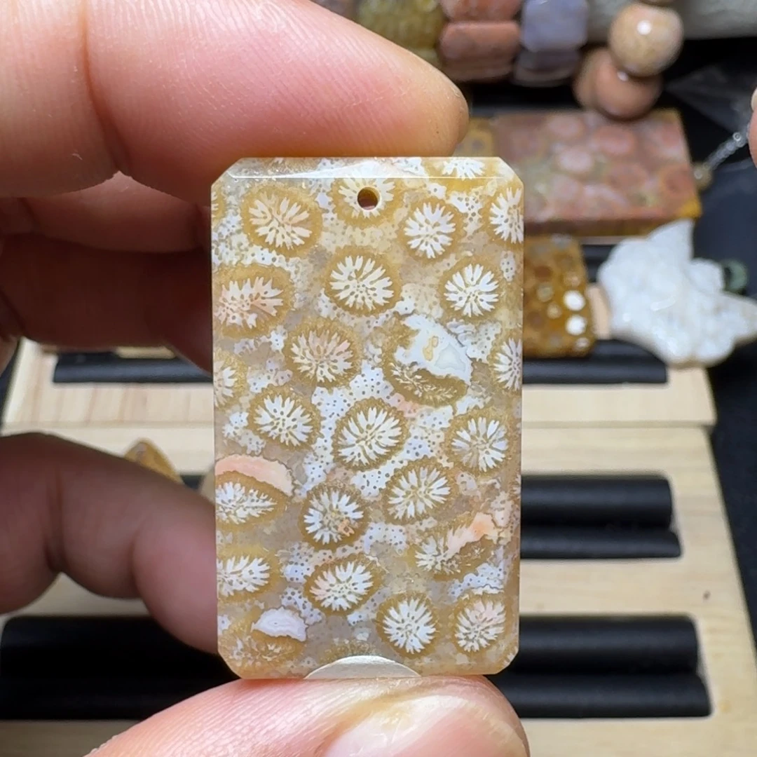 硅化玉未镶嵌纯天然色有机玉石保真色
