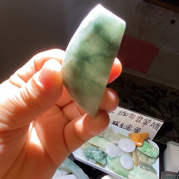 翡翠未镶嵌颈饰天然翡翠