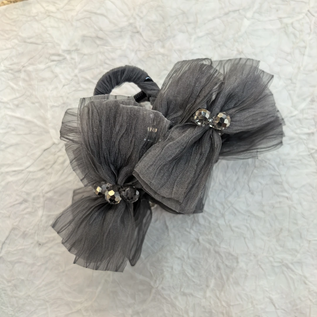 E656灰色纱纱多层蝴蝶结闪闪长不大抓夹