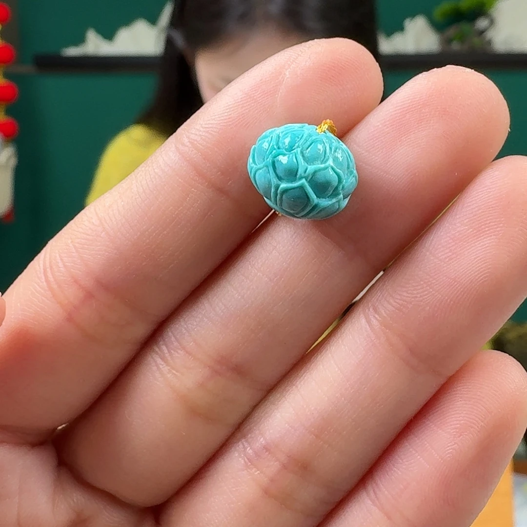 绿松石未镶嵌挂件